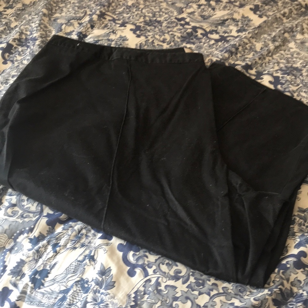 Talbots black Capri pants